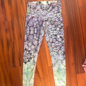 Niyama Sol endless floral leggings